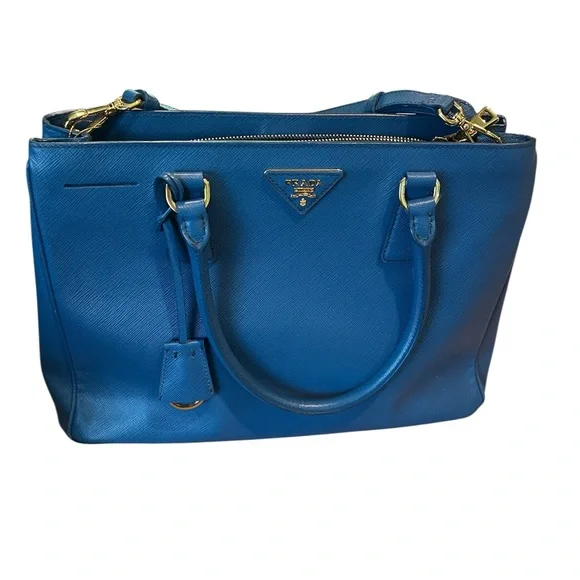 Authentic pre-loved Lux Galleria double zip closure tote. - Picture 3 of 16